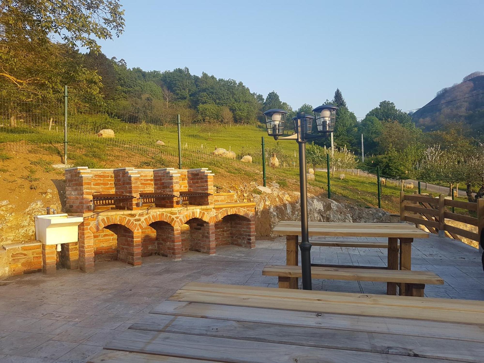 Apartamento Fuente El Güeyu Onís Exterior foto